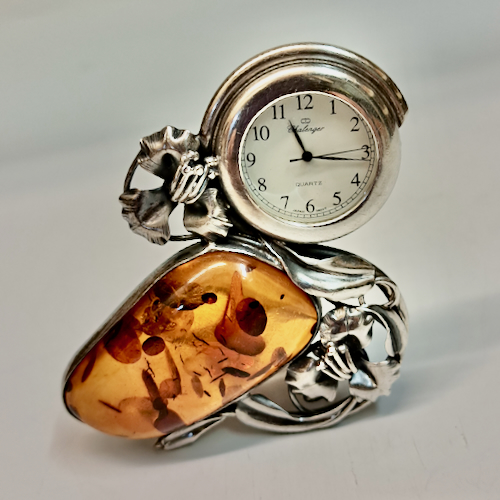 Click to view detail for HWG-2399 Clock, Large Amber and Sterling Silver $260